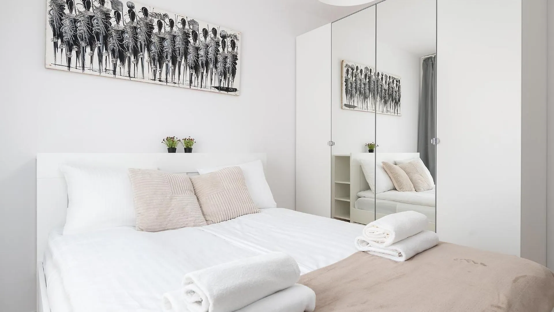 Rentplanet - Apartament Sierakowskiego Βαρσοβία 0*,  Πολωνία